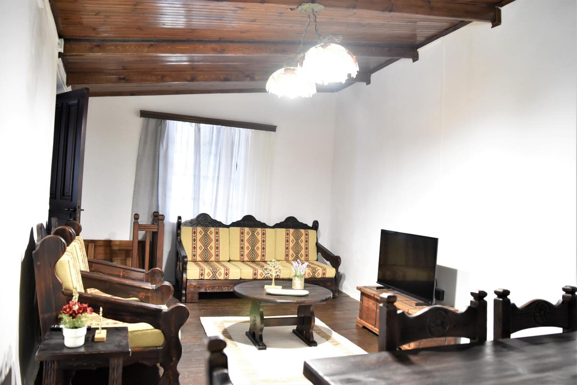 Lale's House * Garazo